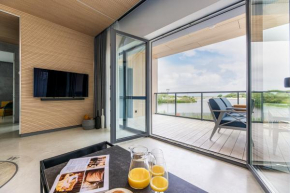 SELLING SUNSET, 2BD SEA VIEW Apt, By Cohost